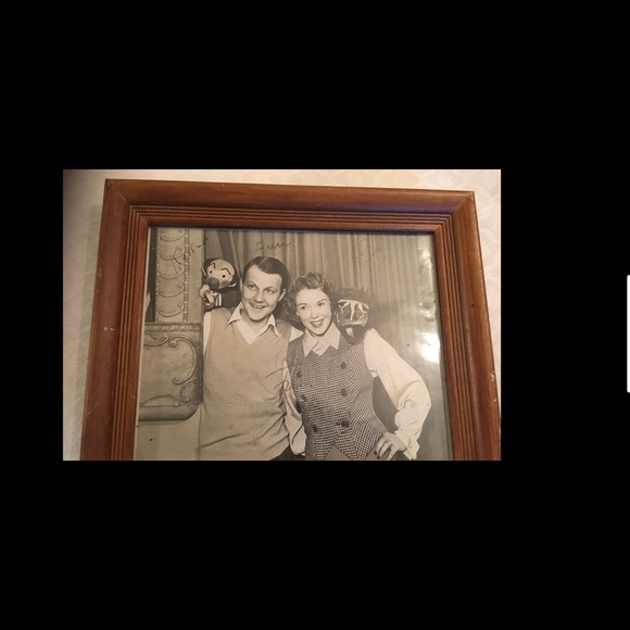 Signed photograph of‎ Kukla, Fran, Ollie and Quinn - Picture 1 of 5